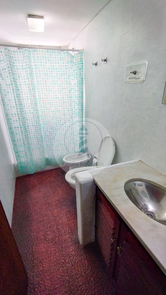 Casa de 4 amb. en una planta con amplio parque - Bo Alfar