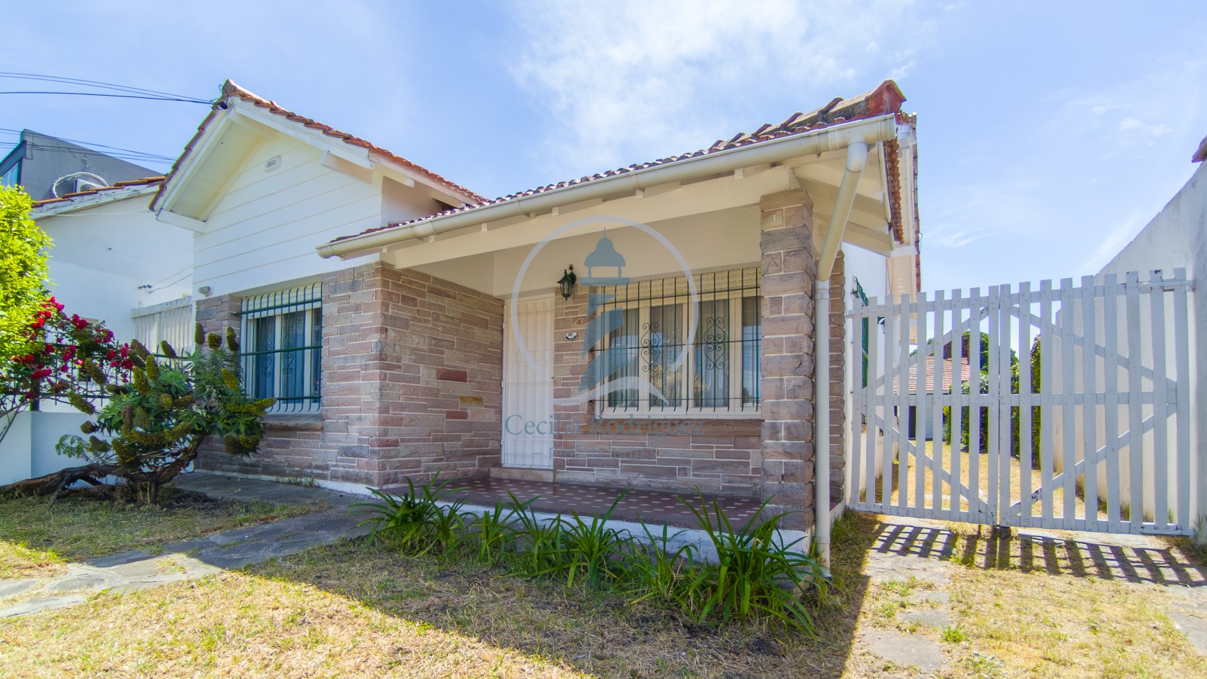 Chalet de 3 amb. p/6 pax. c/ gran parque y parrilla - Faro Norte