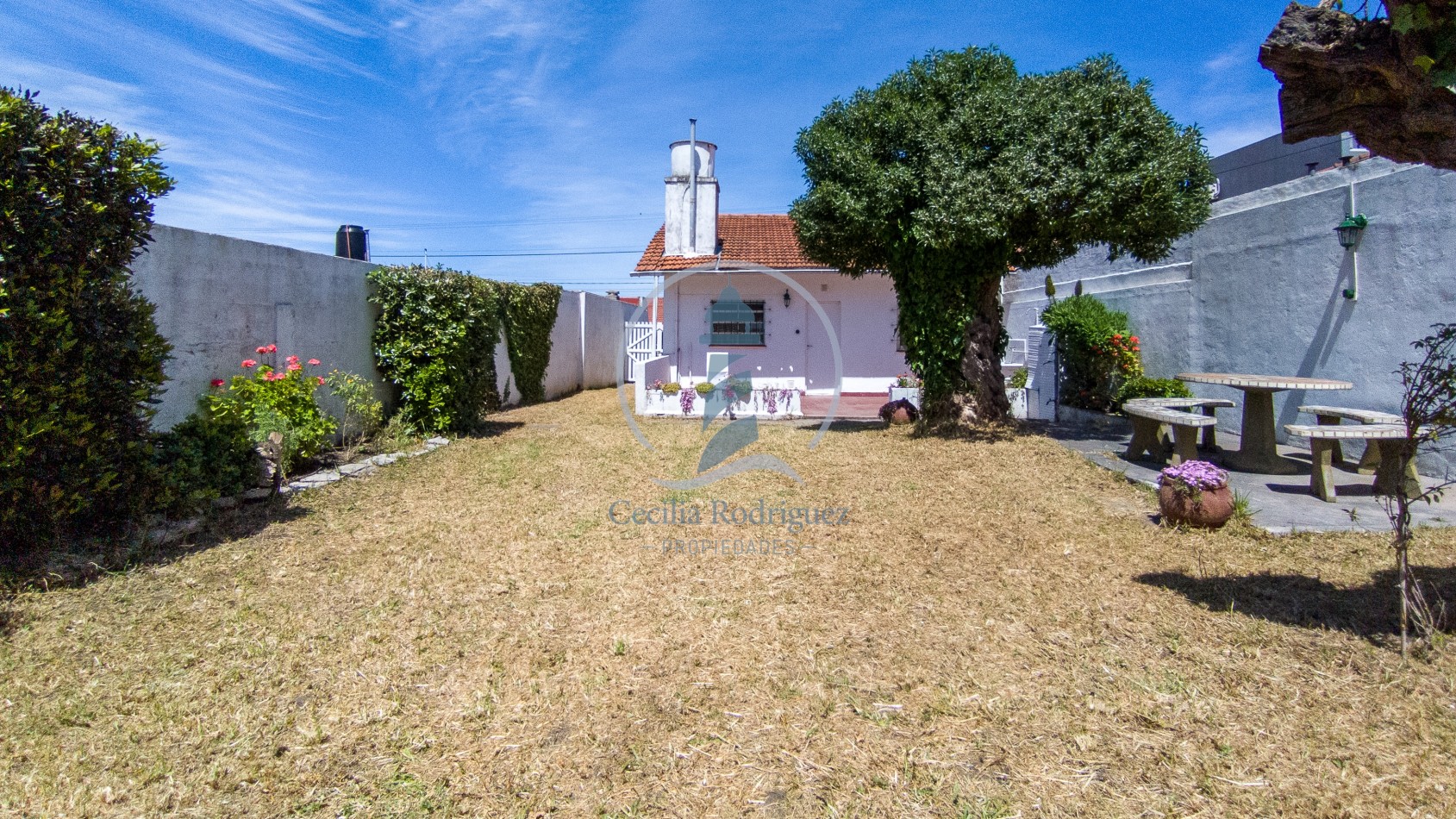 Chalet de 3 amb. p/6 pax. c/ gran parque y parrilla - Faro Norte