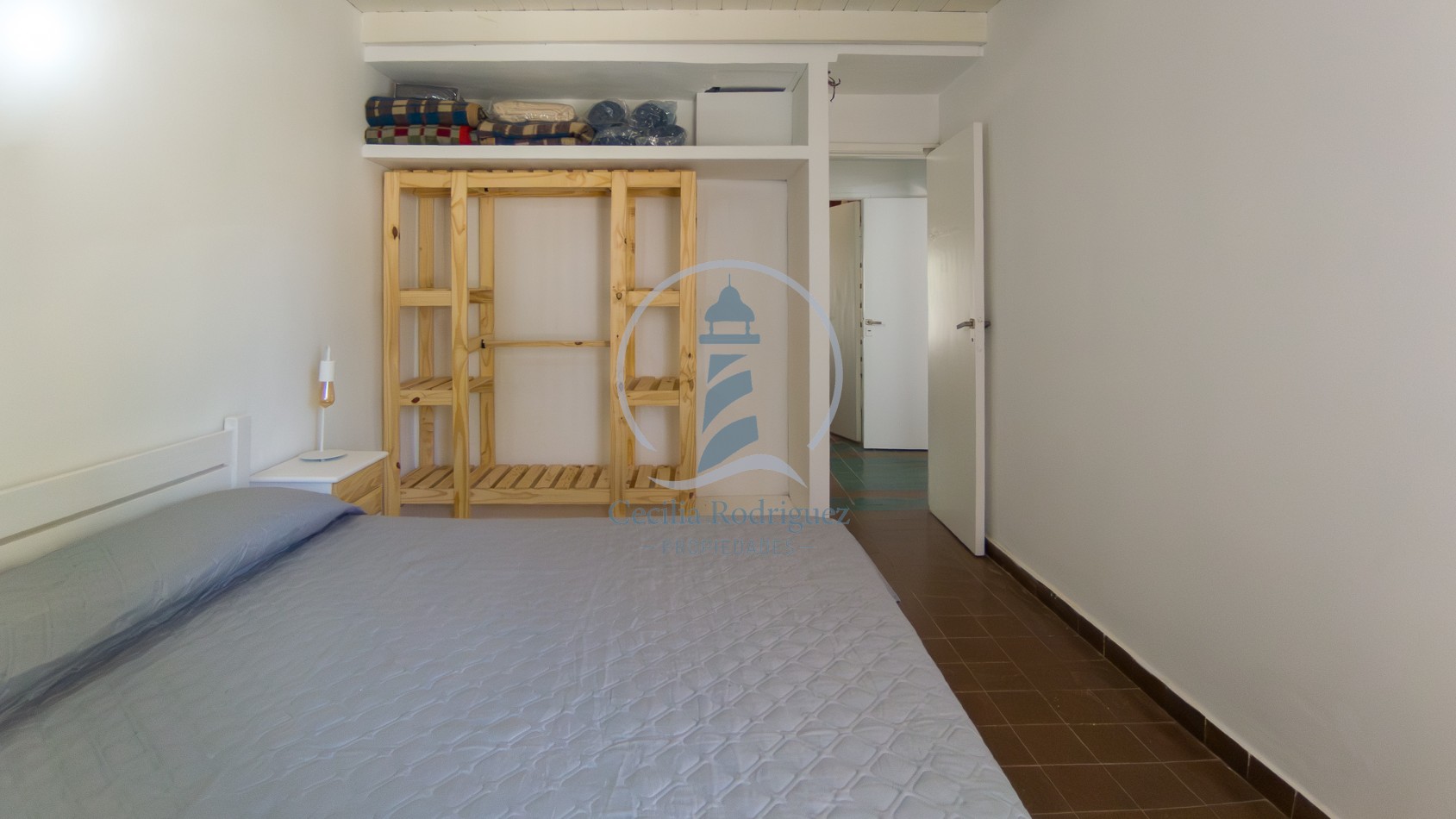 Gran Chalet 4 amb. c/parque y parrilla - a 4 cdas. del mar