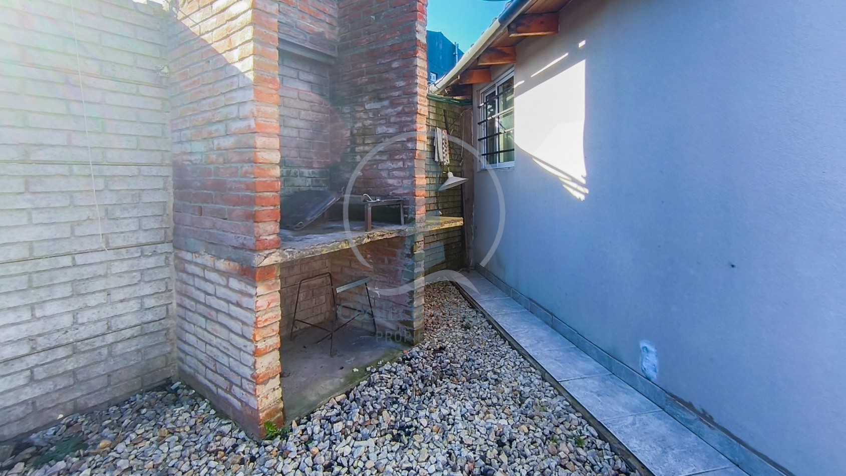 Alquiler 24 meses | PH 2 amb. al frente c/ patio y parrilla | Faro Norte