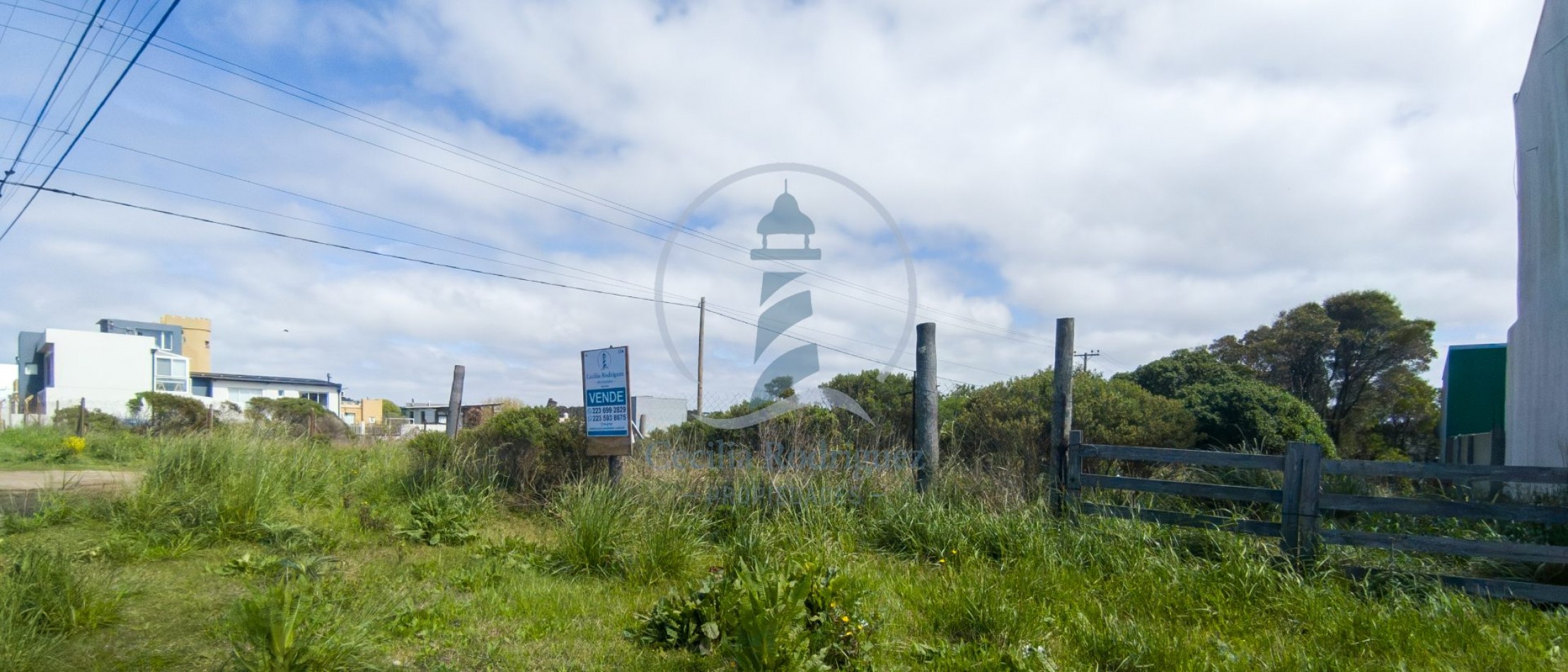 Oportunidad Unica | 2 Lotes Linderos en Los Acantilados | 745 m² totales