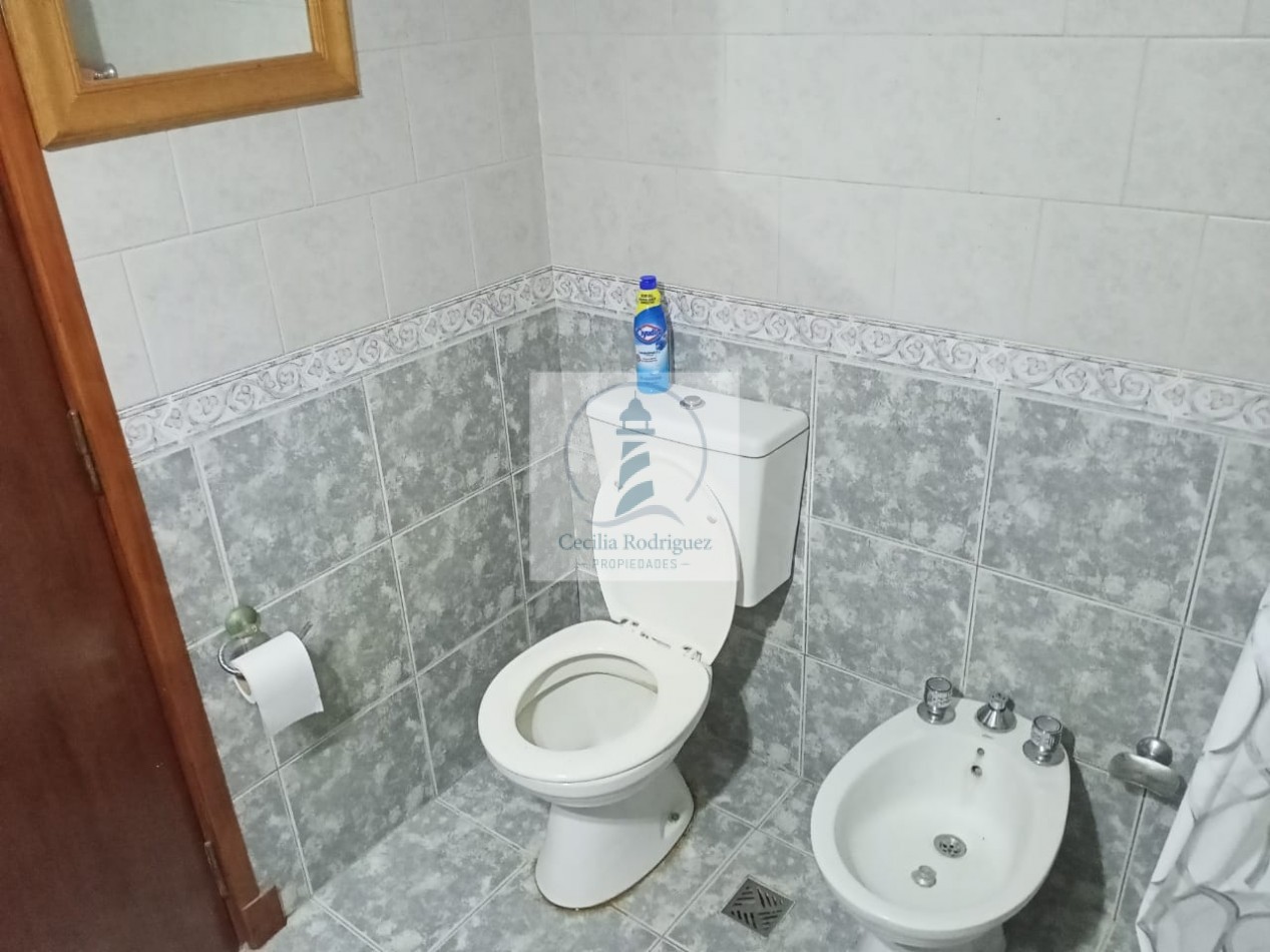 Chalet 3 Amb. c/cochera en una planta + PH al fondo de 3 Amb.