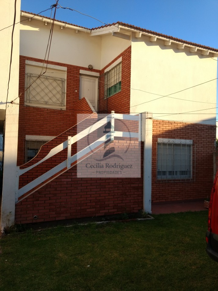 DEPARTAMENTO TIPO P.H. EN PLANTA ALTA DE 4 AMB- 