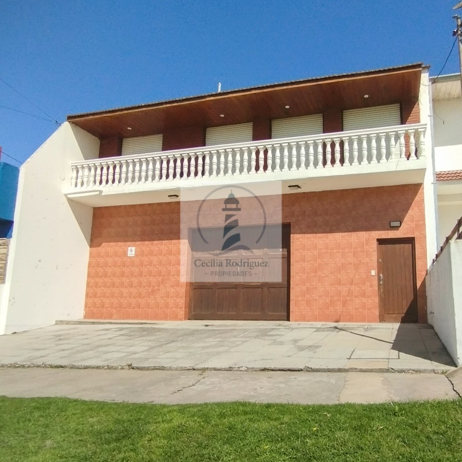 DEPARTAMENTO TIPO CASA FRENTE AL MAR DE 4 AMB P/7 PAX